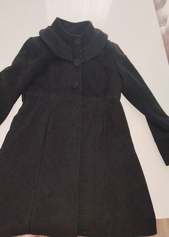 Düğmeli Siyah Kaban - Görsel 4