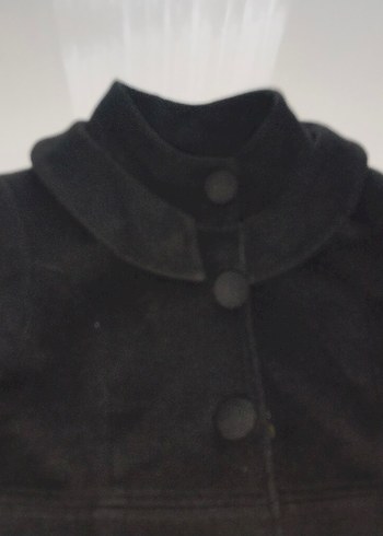 Düğmeli Siyah Kaban - Görsel 2