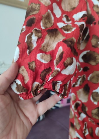 Uzun Kol, V Yakalı Kırmızı Bağlamalı Elbise - Görsel 5