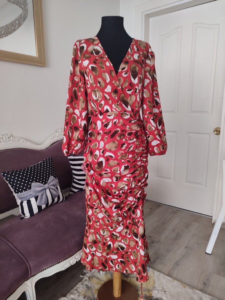 Uzun Kol, V Yakalı Kırmızı Bağlamalı Elbise - Görsel 2