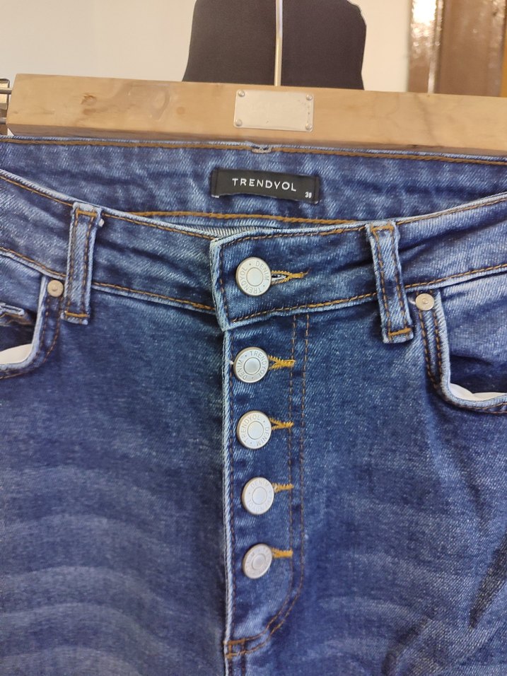 Düğmeli  Lacivert Denim Kadın Jean - Görsel 4
