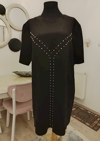 Siyah Süet İşlemeli Mini Elbise - Görsel 3