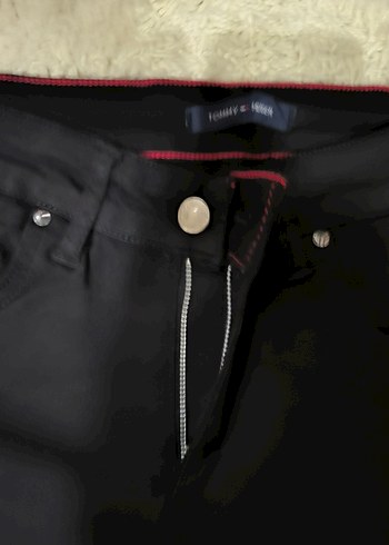 29 Beden siyah Renk Tommy Hilfiger siyah Fermuarlı Dar Kesim Midi Denim Pantolon