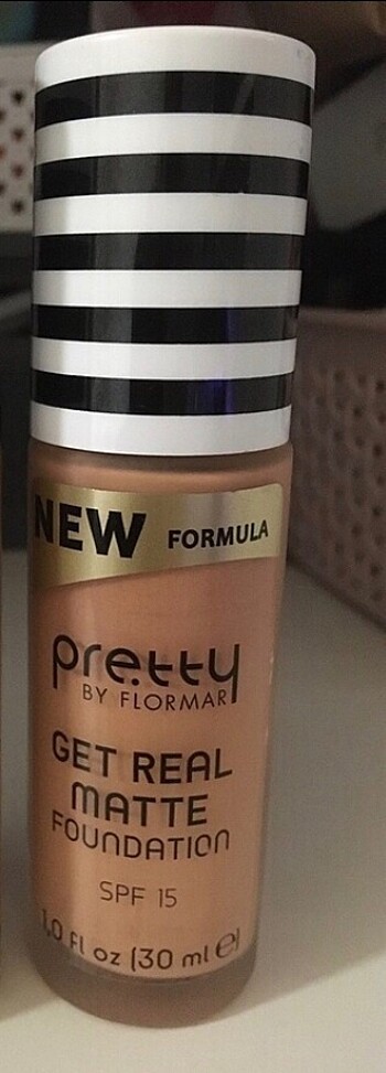 Pretty flormar fondöten 03