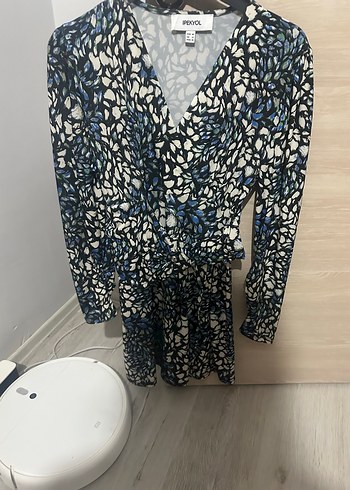 Koyu Mavi Desenli Zincir Detaylı Mini Tulum