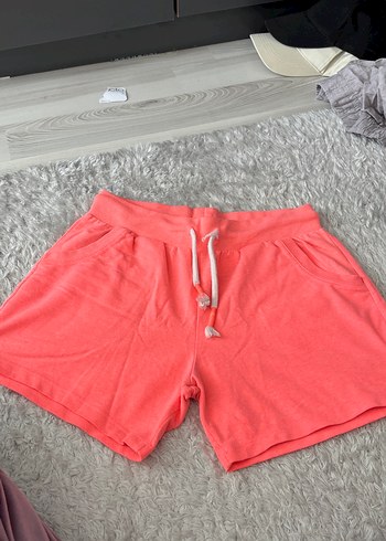 Pembe Rahat Kesim Mini Şort