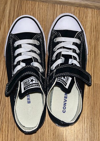 Erkek Çocuk Siyah Converse Sneakers