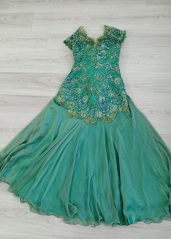 Yeşil Nakışlı Uzun Abiye Elbise - Görsel 8