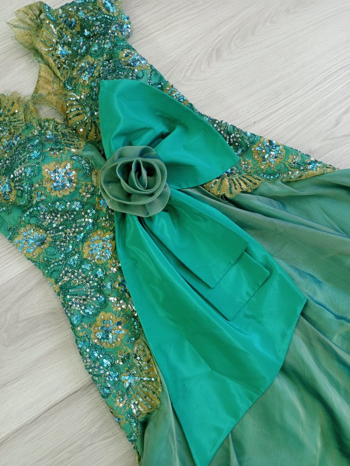 Yeşil Nakışlı Uzun Abiye Elbise - Görsel 5