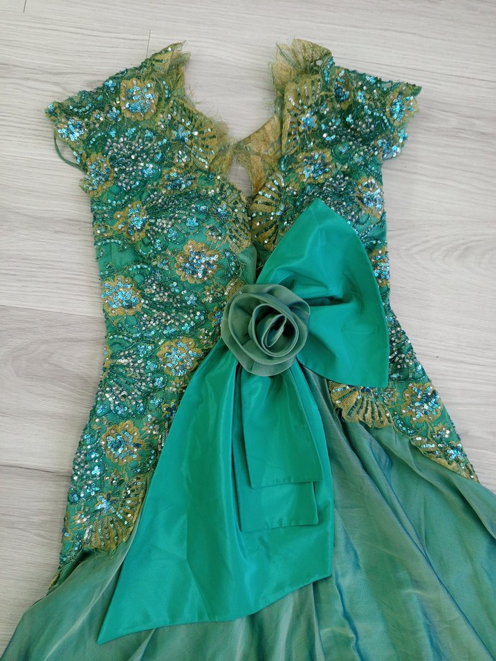 Yeşil Nakışlı Uzun Abiye Elbise - Görsel 2