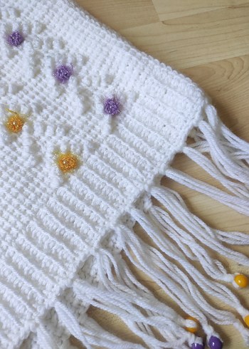 Nakışlı Beyaz Örgü Kız Panço - Görsel 4