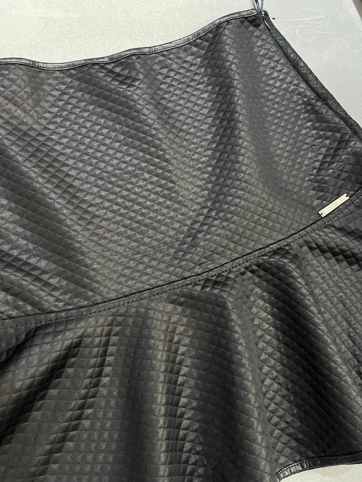 Kadın Siyah Mini Piliseli Etek - Görsel 2