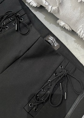 Zara Siyah Fermuarlı Kadın Tayt Pantolon - Görsel 3