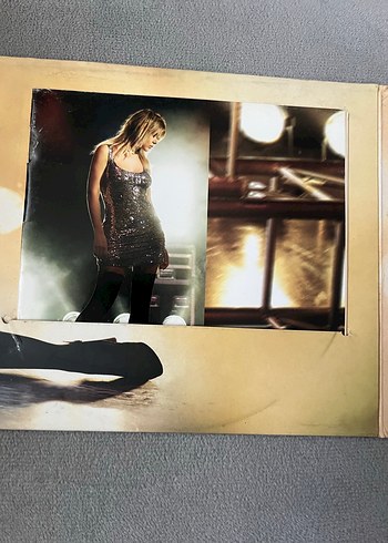 Gülben Ergen - Aşk Hiç Bitmez Albüm - Görsel 5