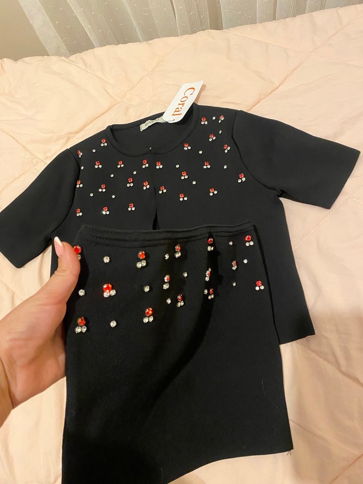 Nakışlı Siyah Mini Takım - Görsel 3