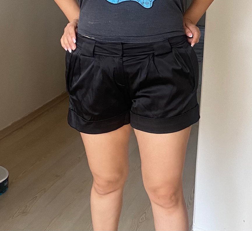 Siyah Kadın Mini Şort Rahat Kesim - Görsel 4