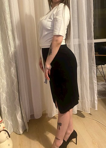 Beyaz V Yaka Drapeli Midi Elbise - Görsel 4