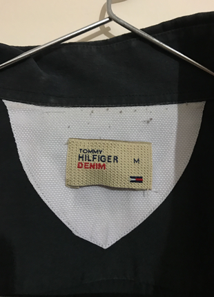 m Beden Tommy Hılfıger