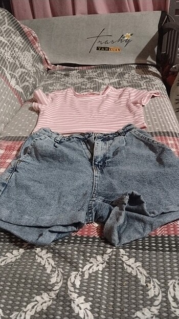 Crop ve şort takim xs