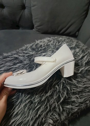 Kız Çocuk Beyaz Fiyonklu Babet Ayakkabı - Görsel 3