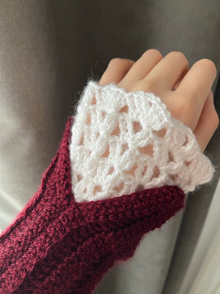 Bordo Beyaz Dantel Detaylı Kadın Eldiven - Görsel 3