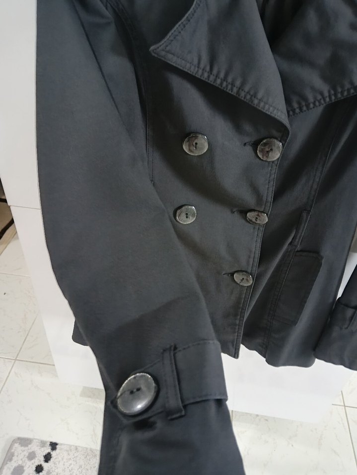 Siyah Düğmeli Midi Kadın Trençkot - Görsel 2