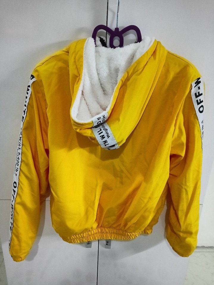 Sarı Kapüşonlu Fermuarlı Mini Ceket - Görsel 2