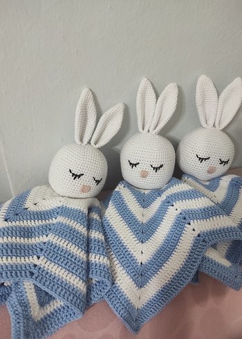 Renkli Nakışlı Örgü Tavşan Oyuncaklar - Görsel 3