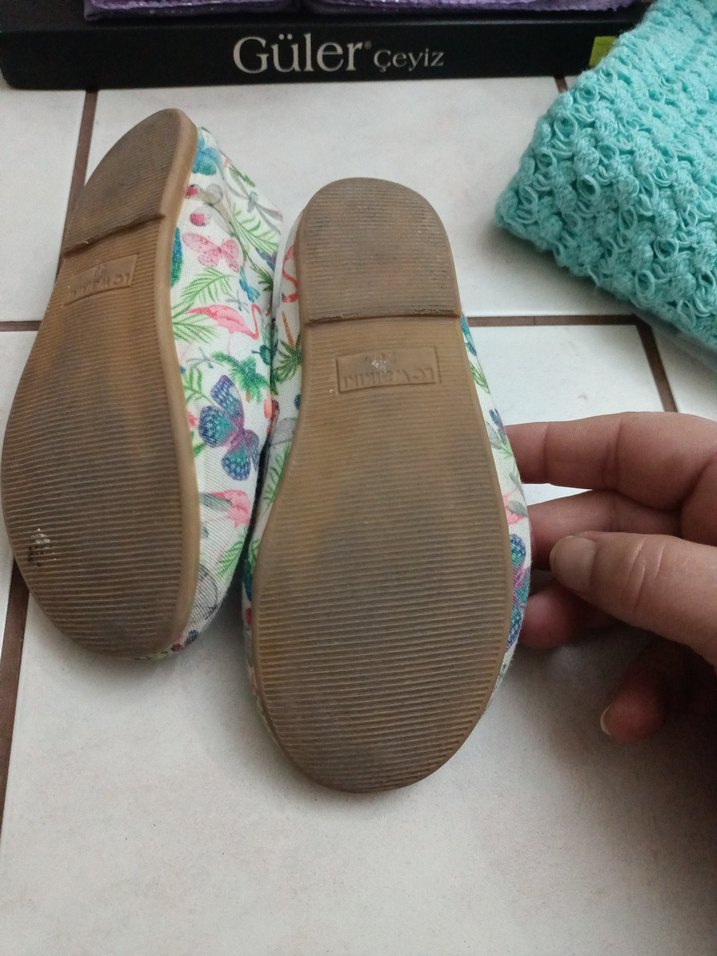 Çiçek Desenli Kız Çocuk Babet - Görsel 4