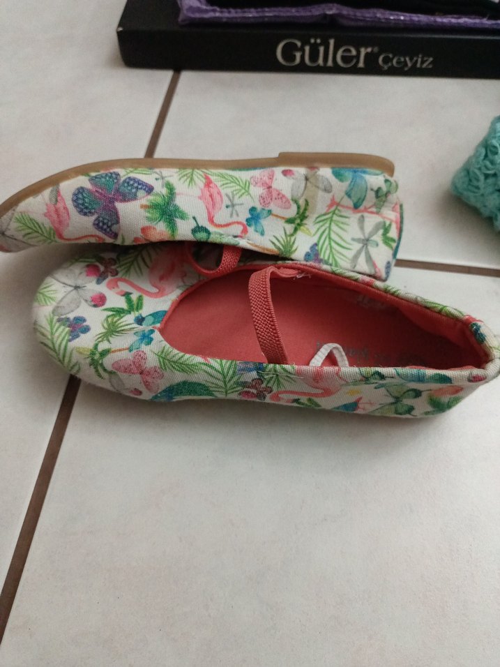 Çiçek Desenli Kız Çocuk Babet - Görsel 3