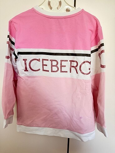 4 Yaş Beden pembe Renk Iceberg pembe renk 4-5 yaş sweat