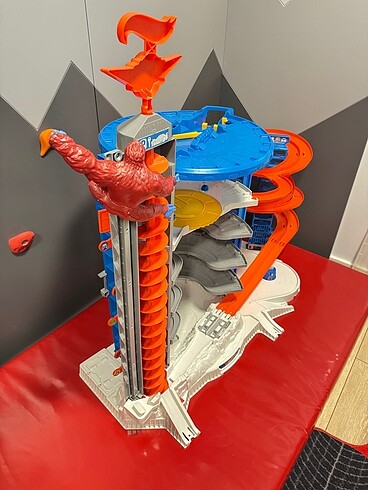 Beden Hot Wheels Ultimate Garage Dev Kule