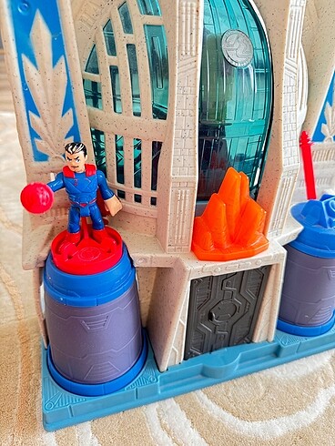 Beden Superman ve Batman Kale Oyun Evi