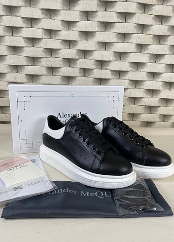 Alexander McQueen Kadın Sneakers 