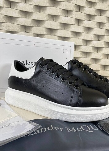 Alexander McQueen Alexander McQueen Kadın Sneakers