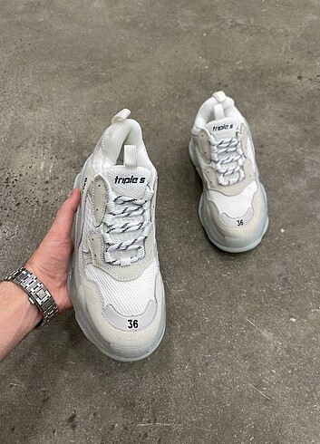 37 Beden Balenciaga Triple S Ayakkabı 