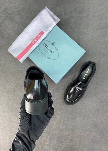 39 Beden siyah Renk Prada Loafer Ayakkabı kadın