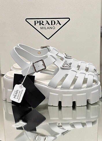 38 Beden beyaz Renk Prada Rubber Sandal Sandalet