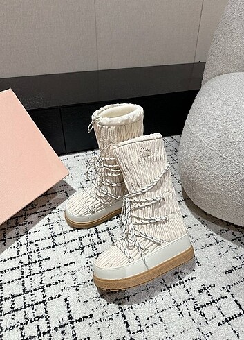 39 Beden Miu Miu Premium Long Snow Boots