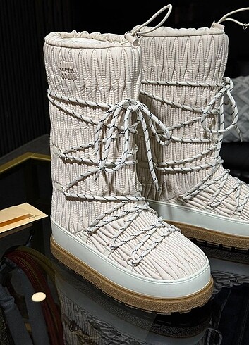 39 Beden beyaz Renk Miu Miu Premium Long Snow Boots