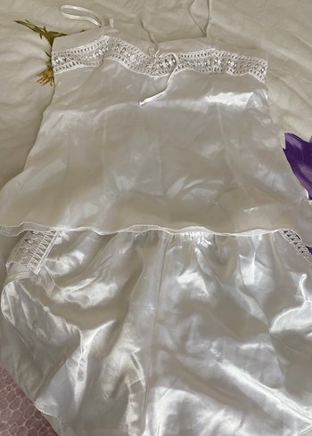 Beyaz Parlak Bohem Kadın Pijama Takımı