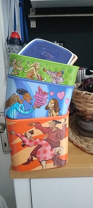 Tupperware şu set