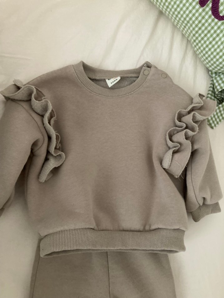 Gri Fırfırlı Bebek Kız Takımı - Görsel 2