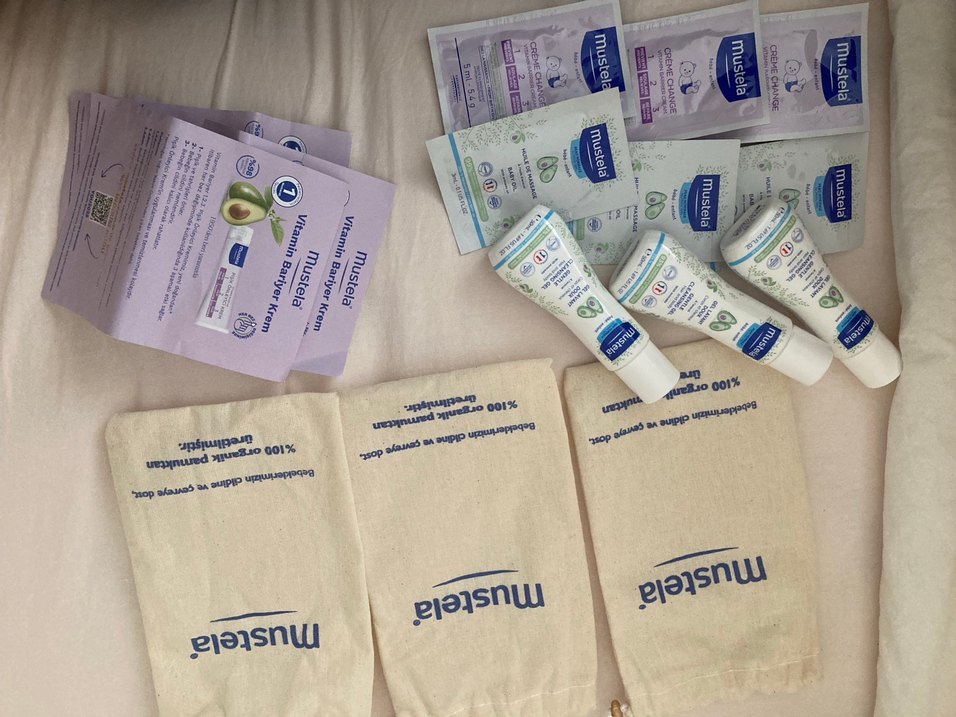 Mustela Vitamin Bariyer Krem Şampuan Seti - Görsel 4