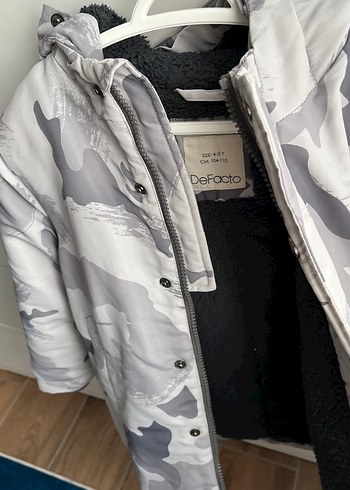 Gri Kamuflaj Erkek Çocuk Mont - Görsel 2