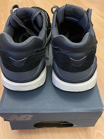 40 Beden siyah Renk Orjinal New Balance