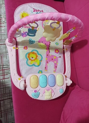 Piyanolu oyun halısı pembe 