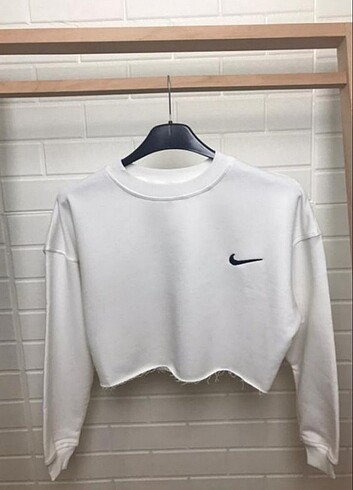 Nike Kadın Beyaz Crop #nike #crop #beyaz