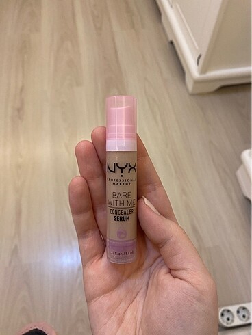 nyx bare with me 02 light