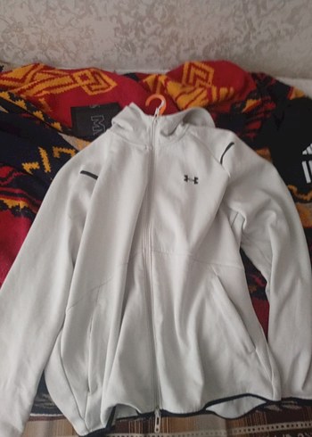 Erkek Bej rengine yakındır Under Armour  sweatshirt orjinaldir - Görsel 4